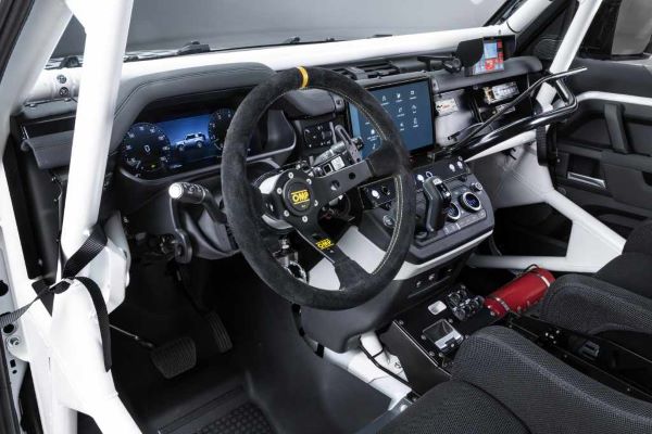 DEF_90_RALLY_SERIES_INTERIOR_280224_01