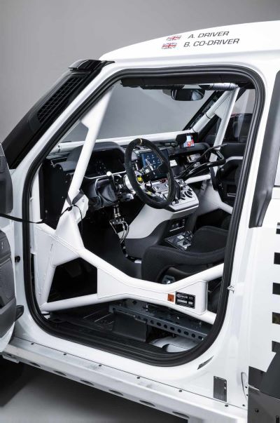 DEF_90_RALLY_SERIES_INTERIOR_280224_05