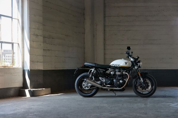 OE_SpeedTwin1200_MY25_CW4I4493_GE
