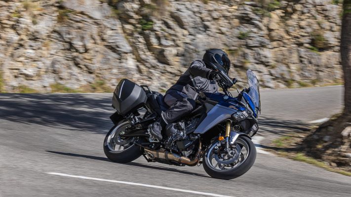 2025-Yamaha-MT09ATRDXCS-EU-Cobalt_Blue-Action-010-03