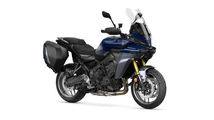 2025-Yamaha-MT09ATRDXCS-EU-Cobalt_Blue-Studio-001-03