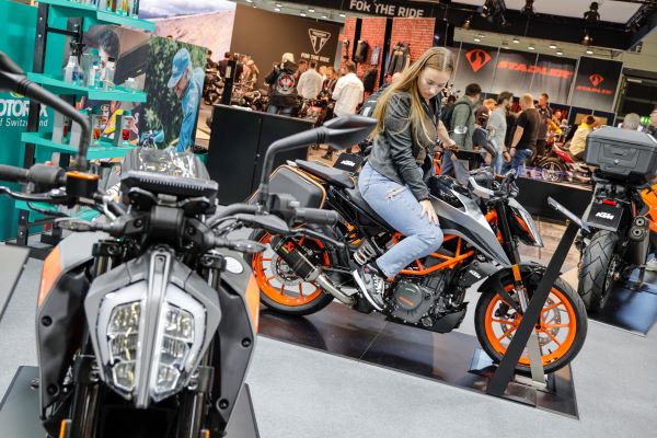 intermot_22_047_004