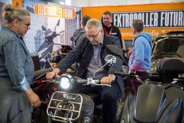 intermot_22_049_010