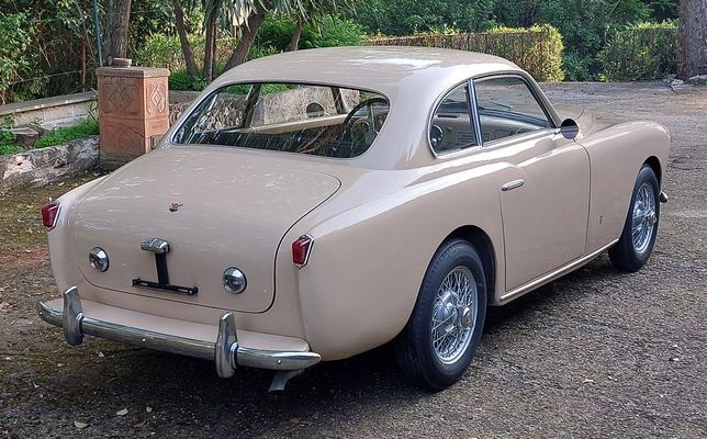 mg-arnolt-coupe-14