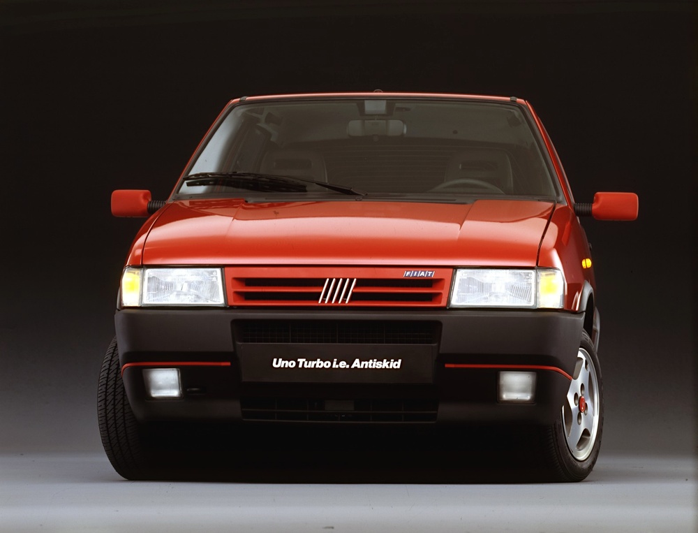 4_Fiat Uno Turbo (2°serie)