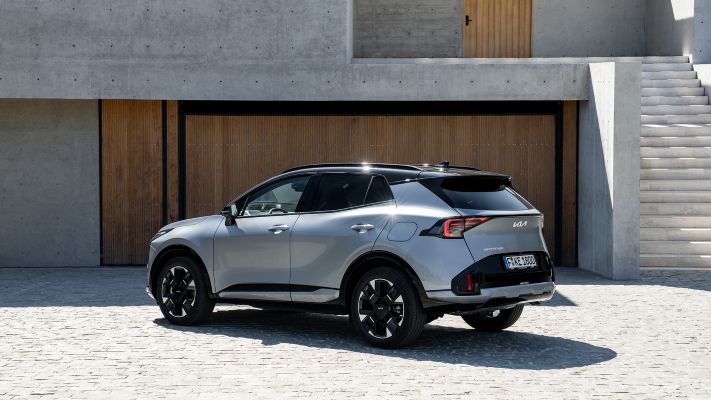 kia-new-sportage-gtline-my26-lunar-silver-static-digital-1920x1080-010