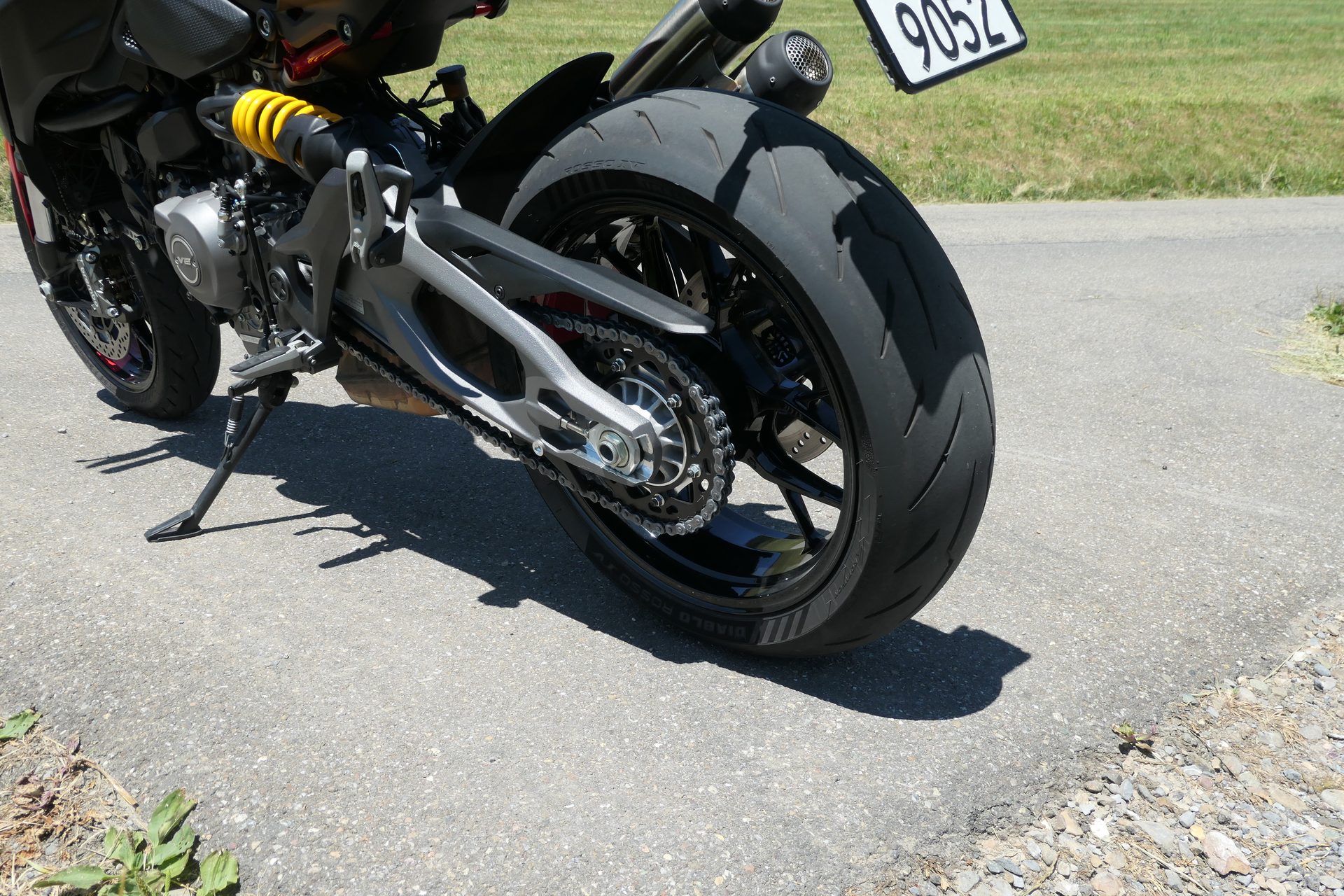 Ducati-Monster-Schwinge-Kette