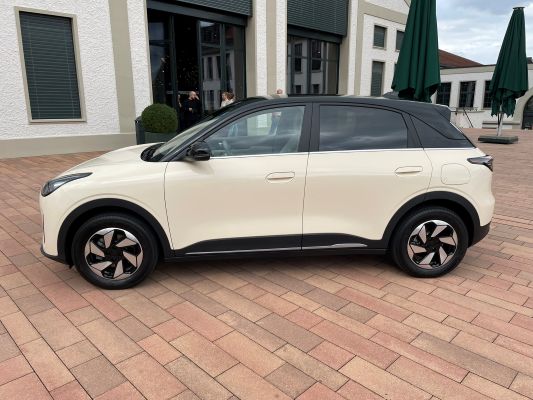 Geely E2.Geely E2.