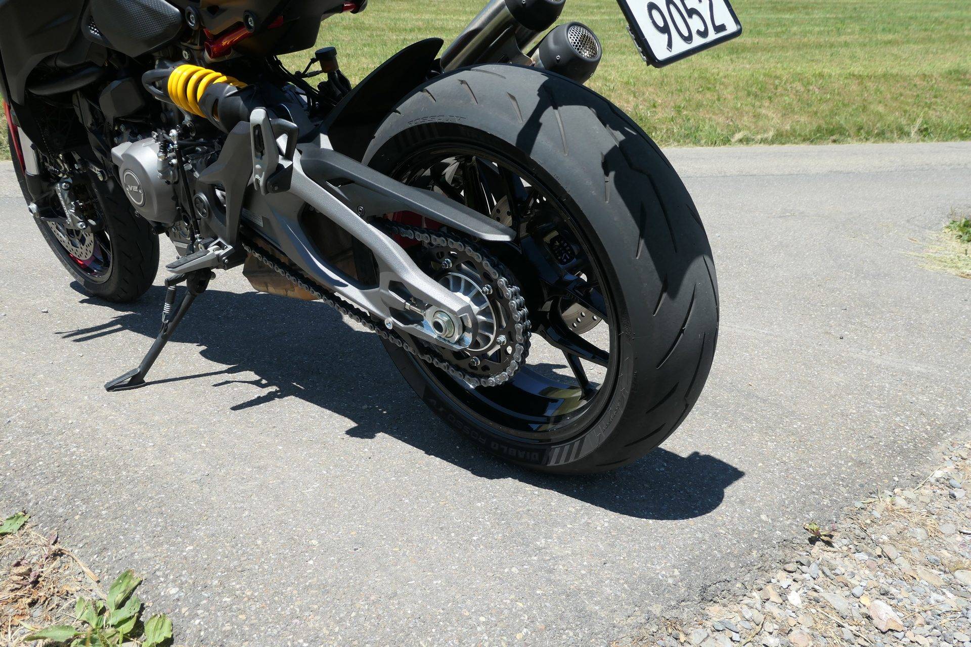 Ducati Monster Schwinge Kette