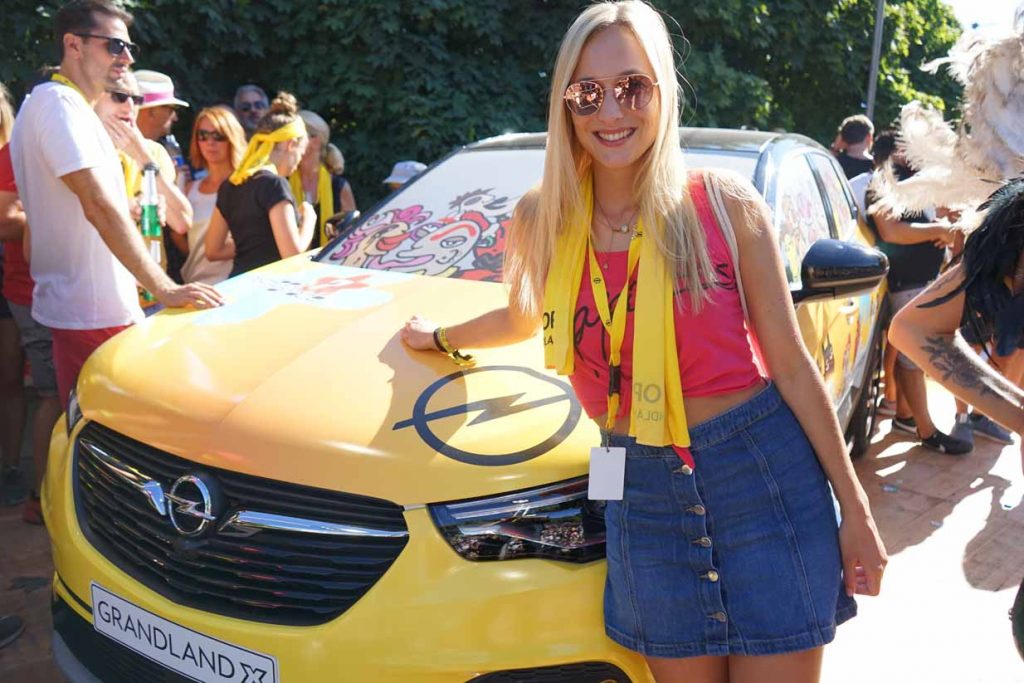 Grandland X im Street Parade Design für Tanja Gätzi