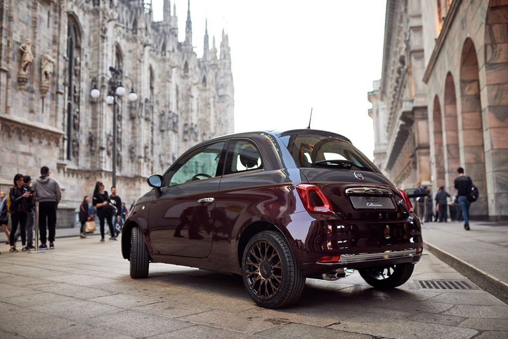Fiat 500 Collezione auf dem Laufsteg in Mailand