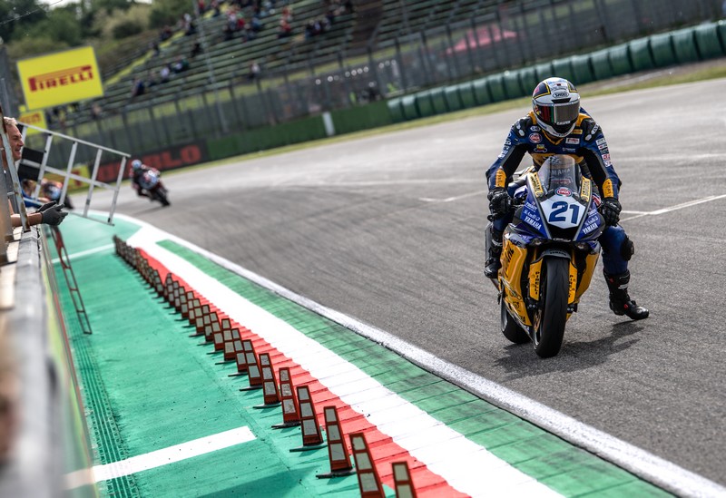 WorldSSP – Krummenacher batte il record sul giro a Imola