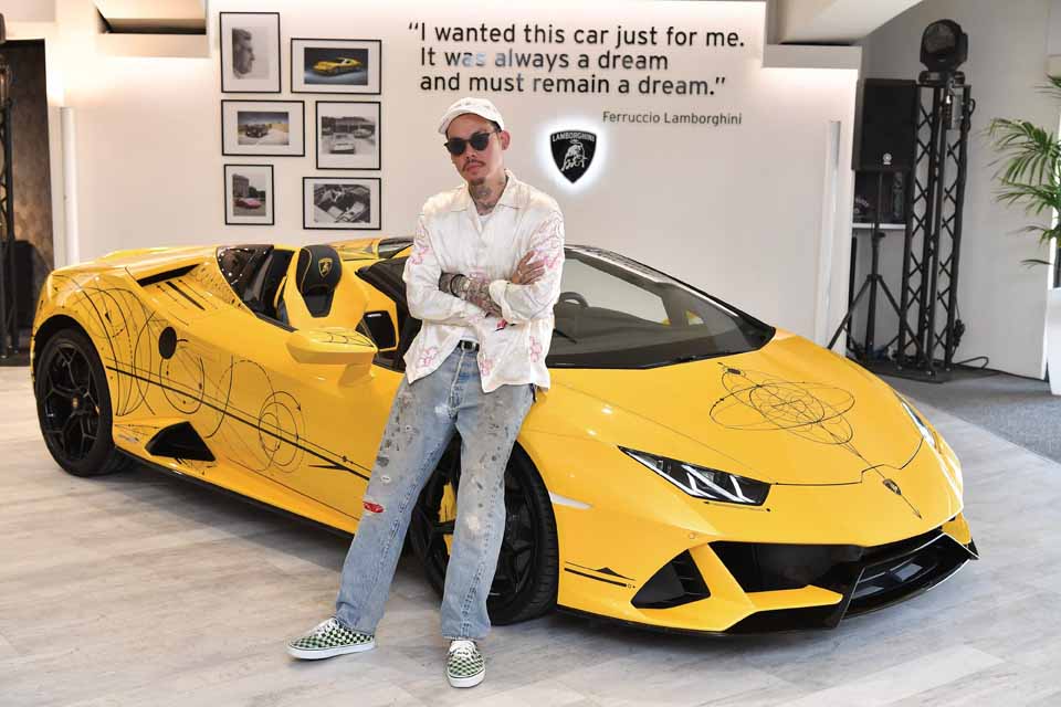 Lamborghini si tatua dal Dr. Woo