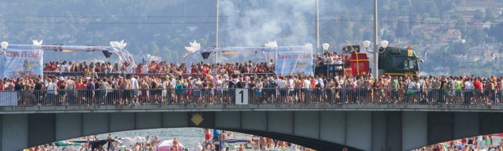 Extra- und Nachtzüge für die Street Parade in Zürich