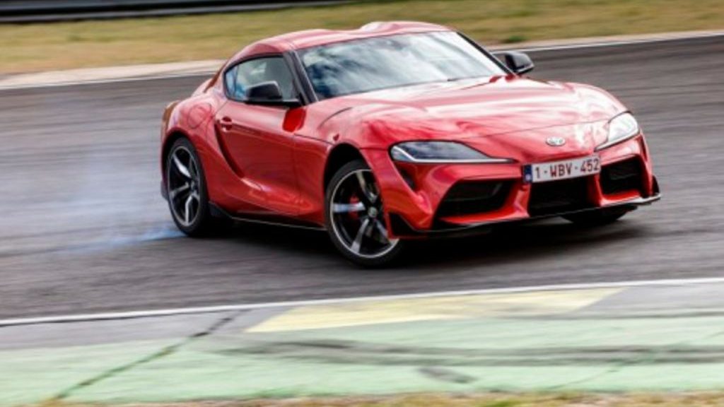 Toyota Supra GR gewinnt Goldenes Lenkdrad