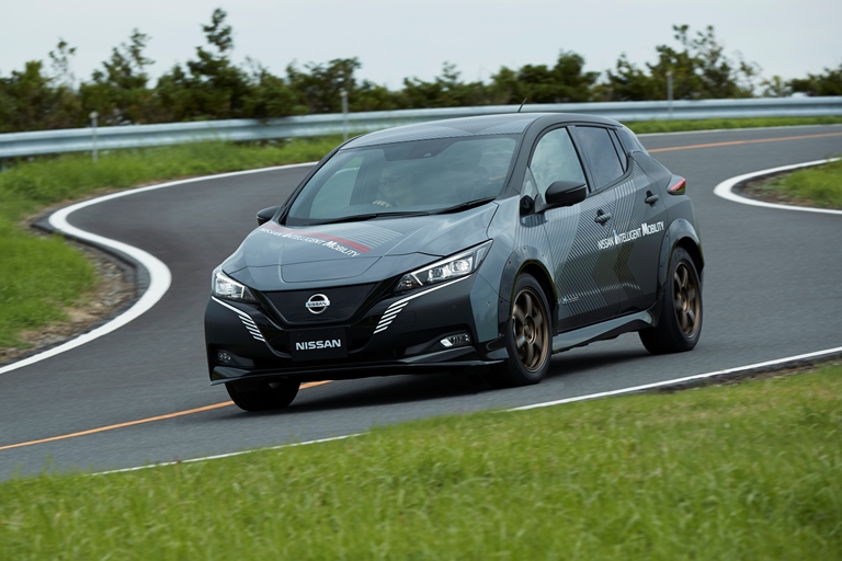 Nissan e-4ORCE per veicoli elettrici più prestazionali