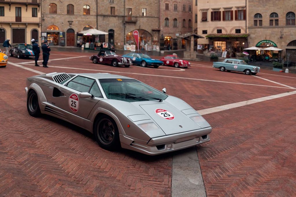 Lamborghini bei der Oldtimer-Rallye „Modena 100 Ore“ 2020