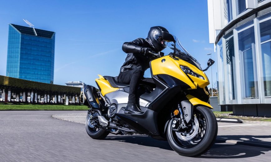 YAMAHA TMAX 2022