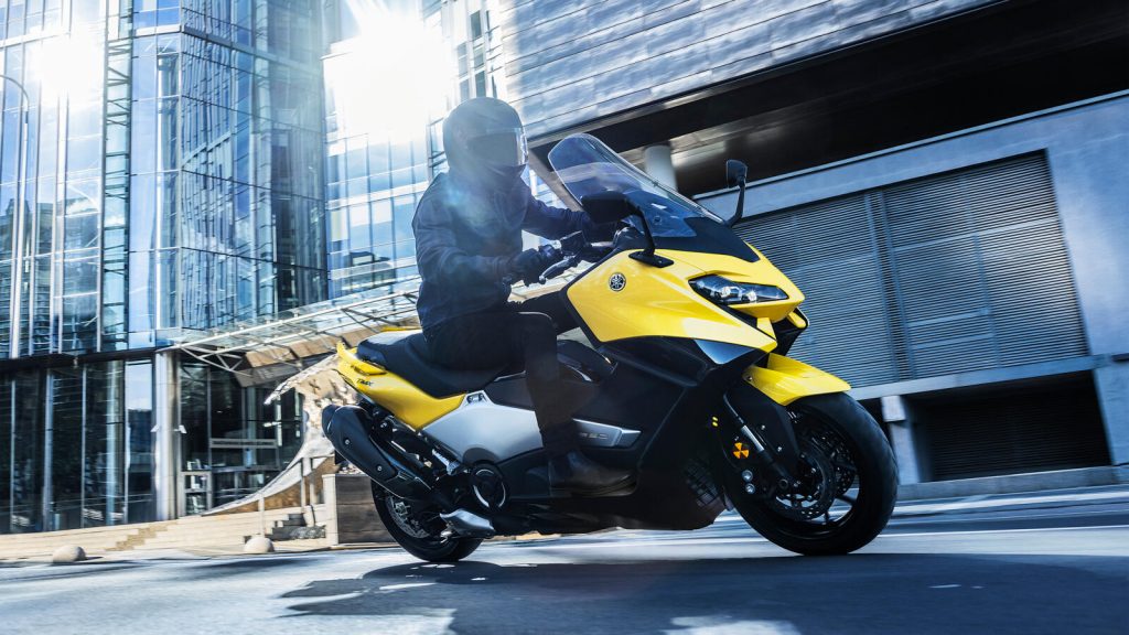 YAMAHA TMAX 2022