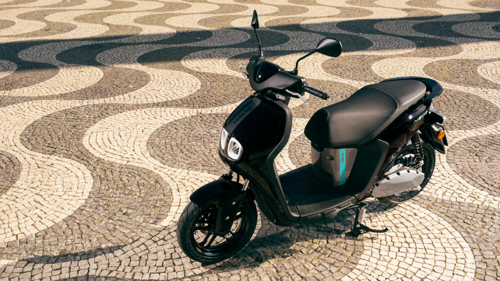 New 2022 Yamaha NEO’s electric scooter