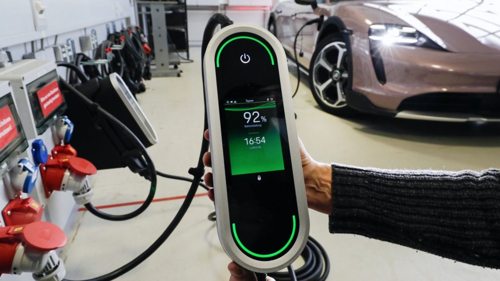 Porsche_vehicle-to-grid