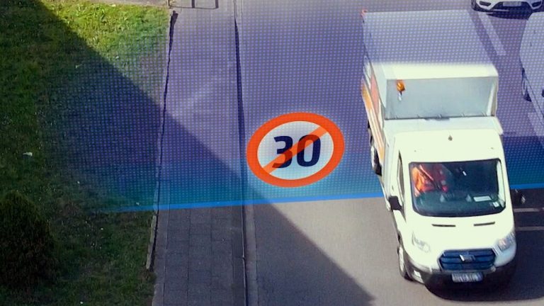 Ford erprobt mit zwei E-Transit den Einsatz von Geofencing für mehr Sicherheit im Straßenverkehr. Foto ampnet