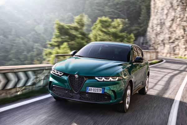 alfaromeotonalepluginhybridq4dynamic8-6373b8677ea08_637611c2dbe4a