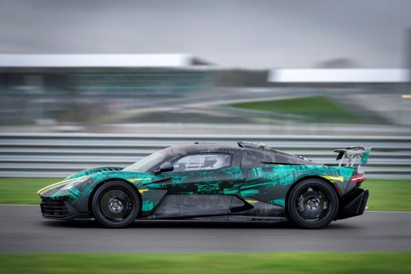 Aston Martin Valhalla_04