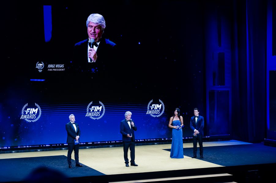 2024-fim-awards-stage