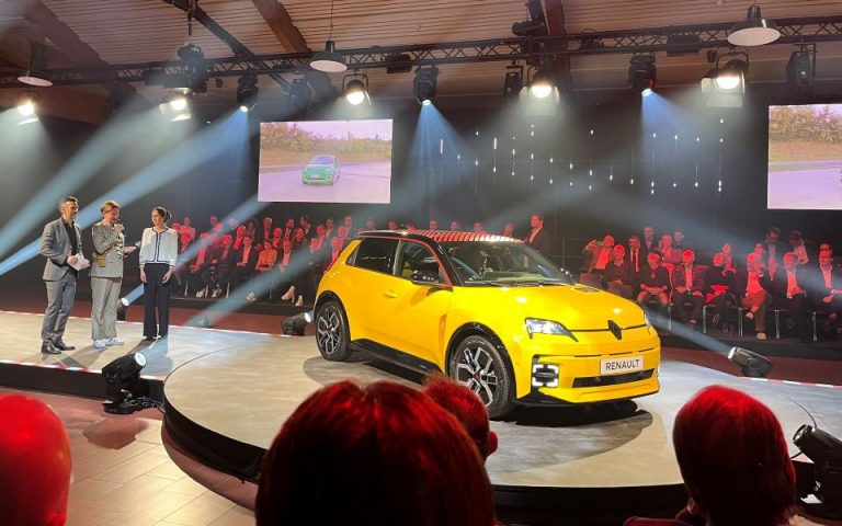 Claudia Meyer_MD_R5_Schweizer Auto des Jahres 2025_2024-12-02_final
