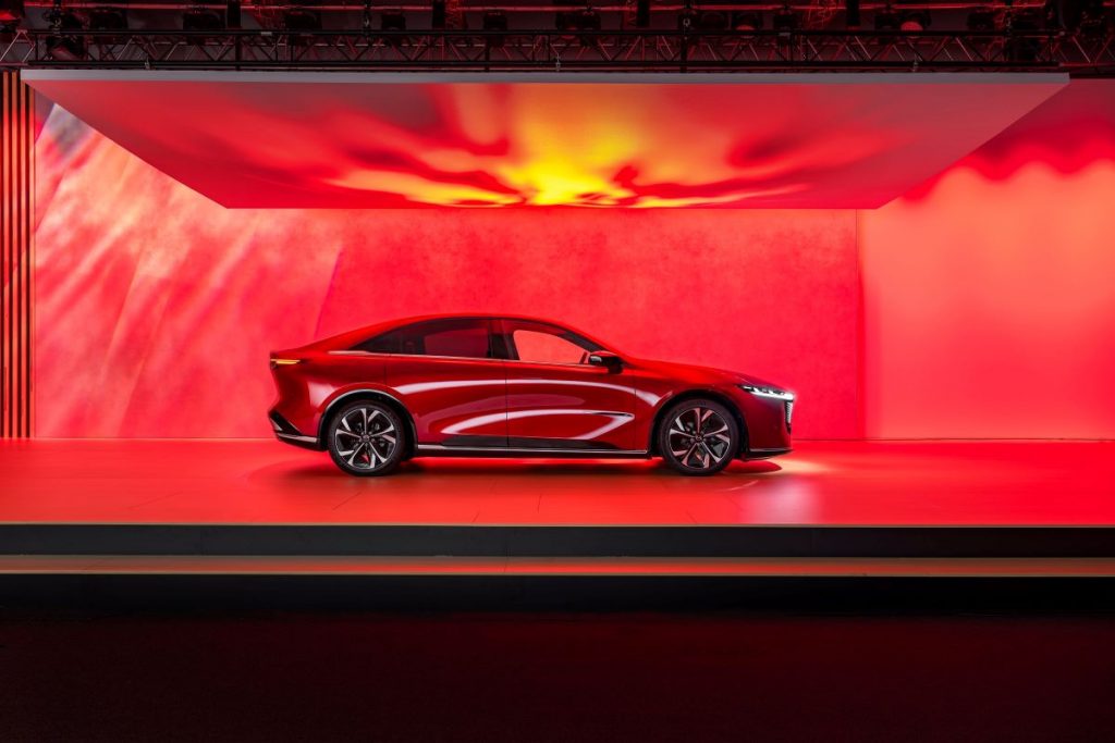 NEUER MAZDA6E – DAS ELEKTROAUTO MIT JAPANISCHER HANDWERKSKUNST