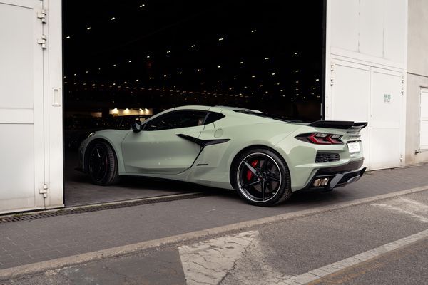 anteprima-italiana-corvette-e-ray-e-awd-fab06861