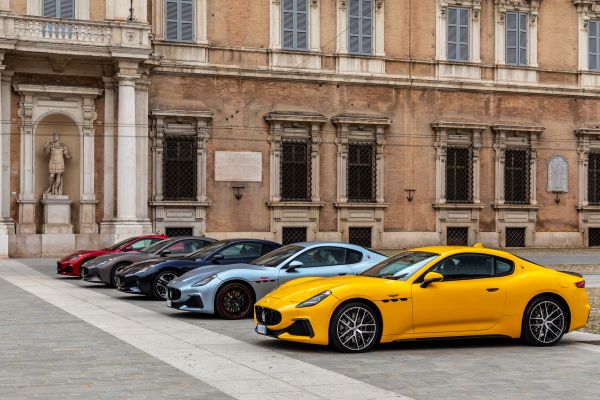 Original-26230-03-maserati-granturismo-range-modena