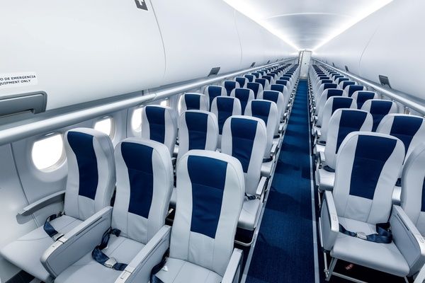SSJ100_Interjet_interior