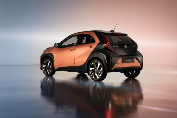 NUOVA AYGO X HYBRID PROMETTE EFFICIENZA E DIVERTIMENTO