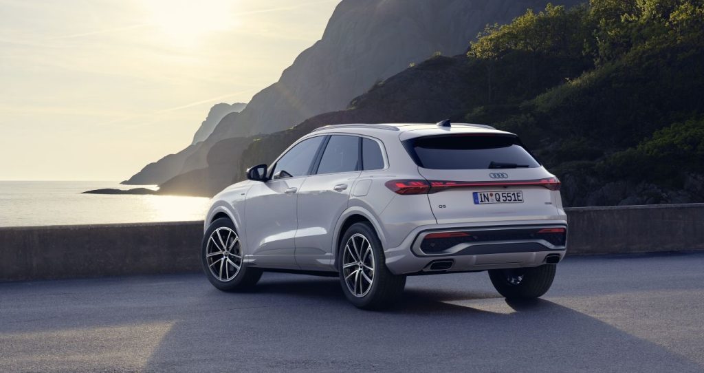 AUDI Q5 E-HYBRID – FINO A 100 KM IN ELETTRICO
