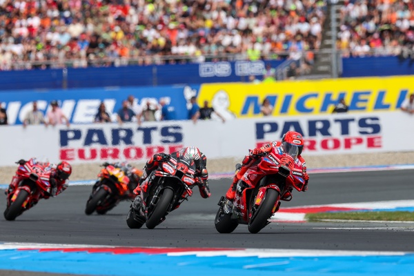 da7a93fe-d5d4-3234-7ca3-fac13eada072