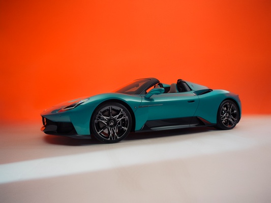 06_Maserati MCPURA CIELO