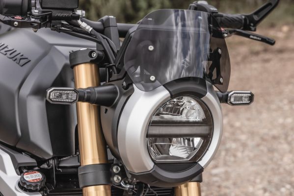 08_-_SUZUKI_T