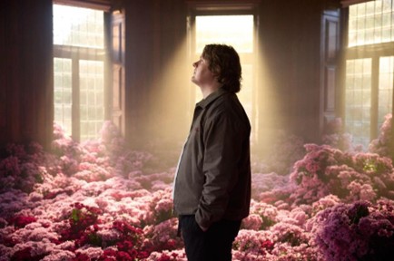 LEWIS CAPALDI È TORNATO CON IL SINGLE “SURVIVE”