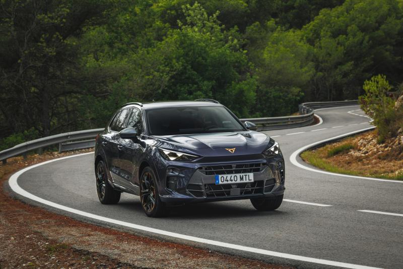 CUPRA_TERRAMAR_DARK_VOID__07_0_media_low