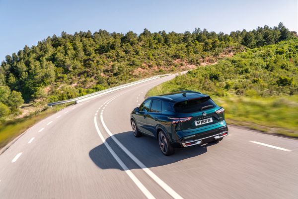 Nissan_QQ_Final_High_016