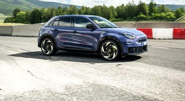 abarth600e3-68654c2a6ce95