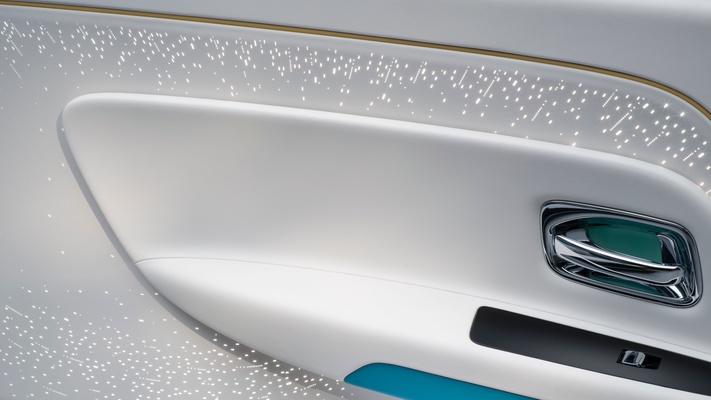 1. Spectre Inspired by Primavera Evanescent (12) interior - illuminated doors
