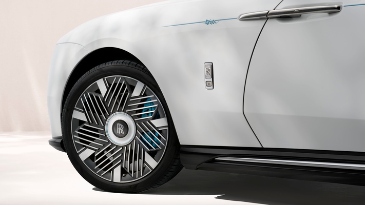 1. Spectre Inspired by Primavera Evanescent (5) wheels