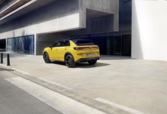 VW_T-Roc_2_media_low