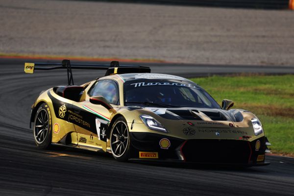 05_GT2_Valencia 2025 - Mauro PAMPANINI Roberto CALAMIA