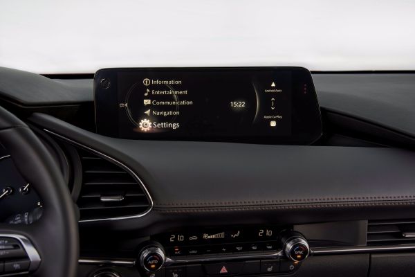 2025_mazda3_src_int_13_lowres