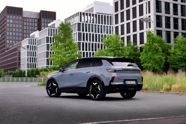 OpelGrandlandElectricAWD