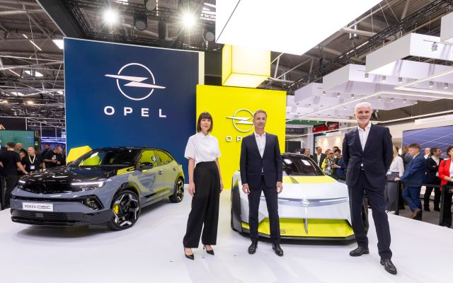 Opel_528510